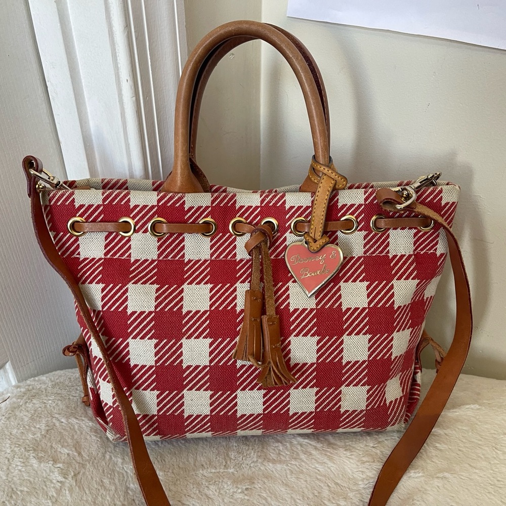 Dooney and Bourke Bag GUC